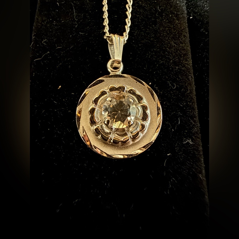 1ct Moissanite Silver Pendant with 20” Silver chain